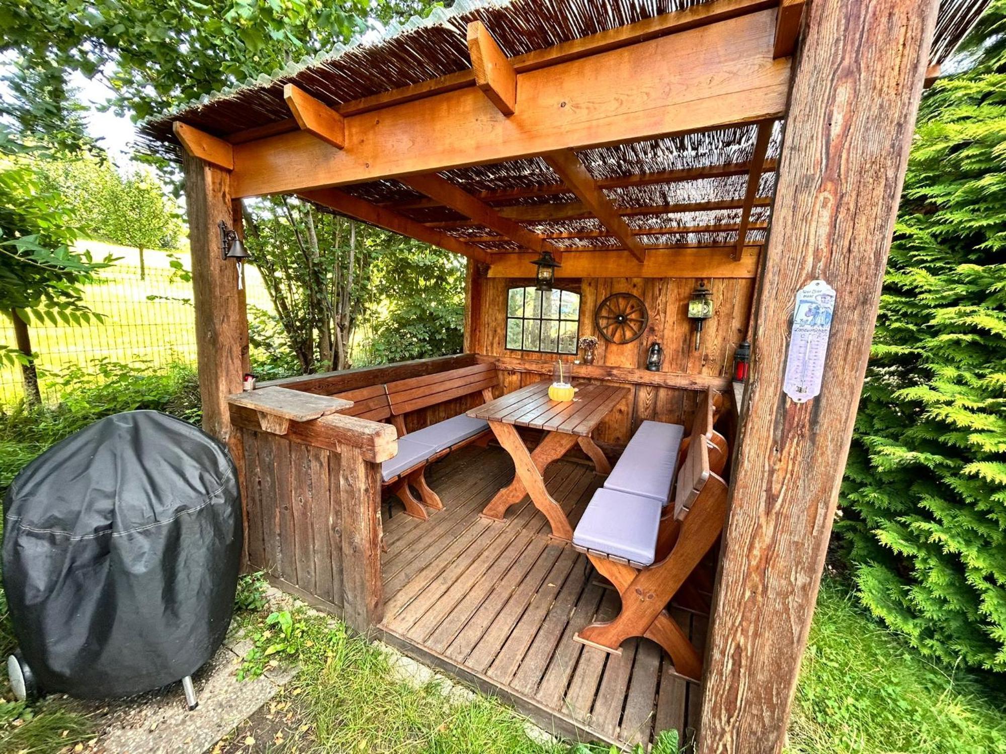 Ferienwohnung Mit Gartennutzung, Garage Und Wallbox Ebersbach-Neugersdorf Ngoại thất bức ảnh
